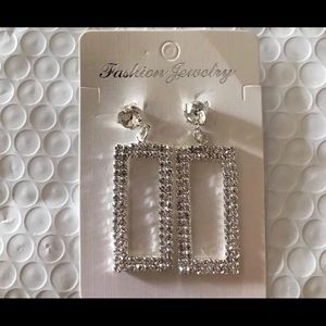 Ladies fashion rhinestone earrings